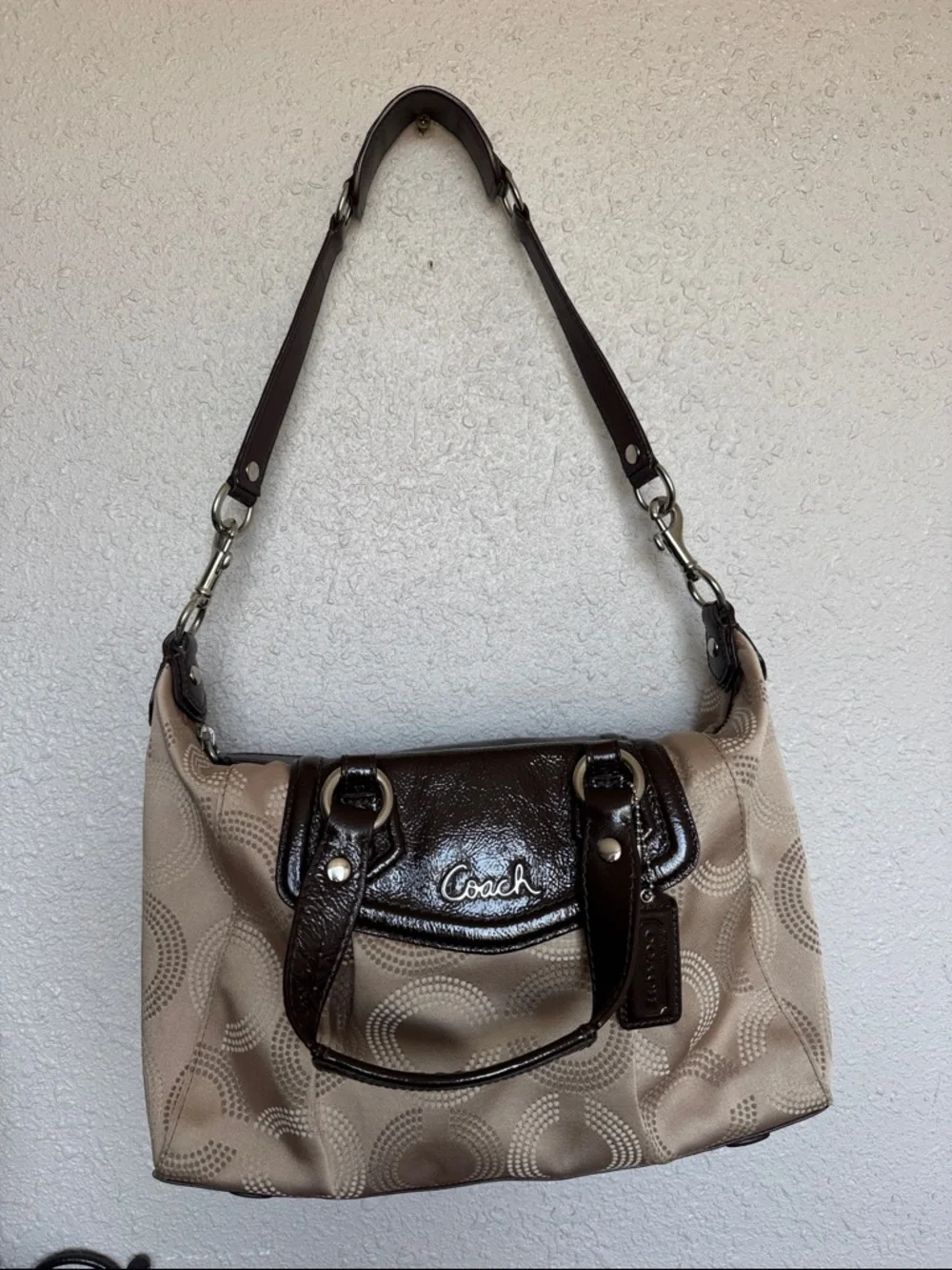 Coach satchel beige